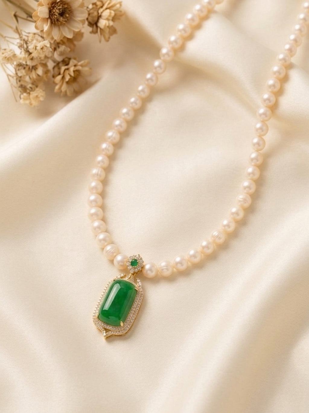 Collier NOUR